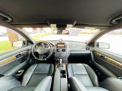 2010 Mercedes-Benz C-Class C300 6 Cylinder Engine Neat & Clean Car Black
