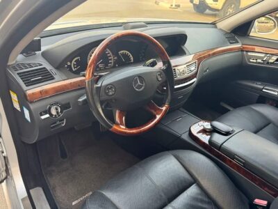 2008 Mercedes-Benz S-Class S 550 in Perfect Condition Silver Black
