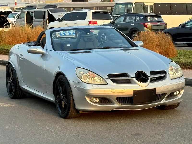 2005 Mercedes-Benz SLK-Class SLK 350 in Perfect Condition Silver Black