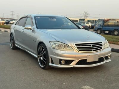 2008 Mercedes-Benz S-Class S 550 in Perfect Condition Silver Black