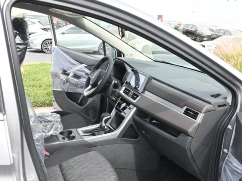 2024 Mitsubishi Xpander MITSUBISHI XPANDER 1.5L PREMIUM A/T PETROL Silver