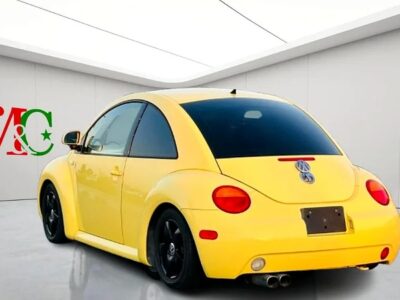 2001 Volkswagen Beetle Standard CLEAN CAR LOW MILEAGE Yellow Black
