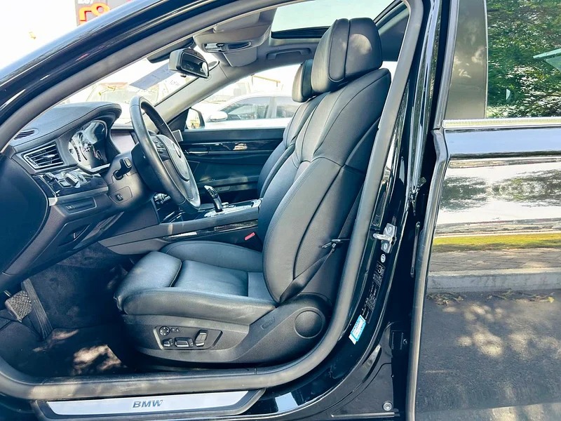 2010 BMW 7-Series 750i CLEAN TITLE Neat & Clean Car Sedan Black
