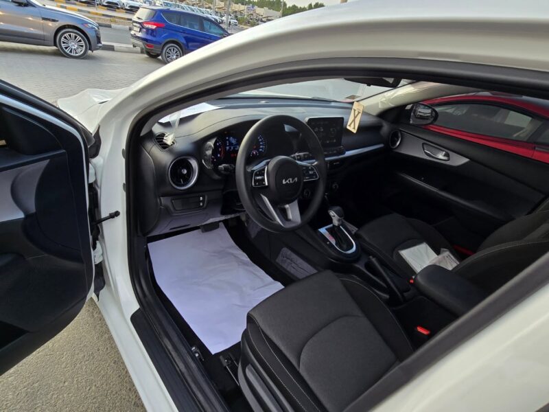 Kia Cerato 2024 GCC Specs White Black Clean Inside and Out