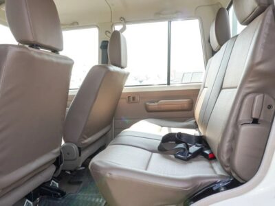 2025 Toyota Land Cruiser Pick Up White Brown Pick Up GCC Specs