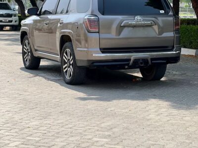 2023 Toyota 4Runner Limited 6 Cylinder Engine SUV Bronze Black