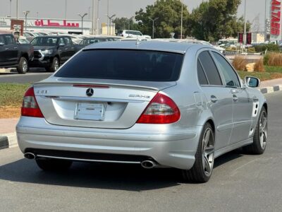 2007 Mercedes-Benz E-Class E 550 Silver Black in Perfect Condition