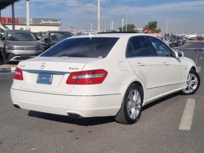 2012 Mercedes-Benz E 300 3.5-liter V6 Engine White Black