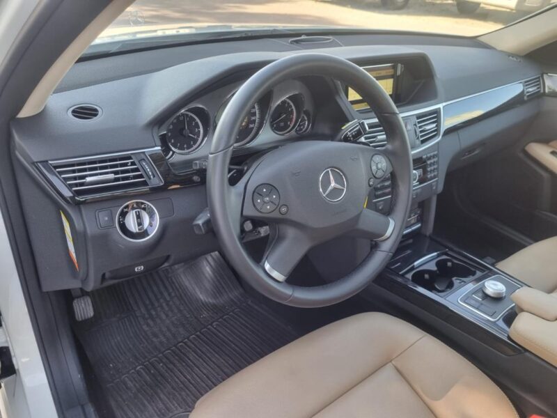 2011 Mercedes-Benz E 350 3.5 Liters V6 Engine White Beige
