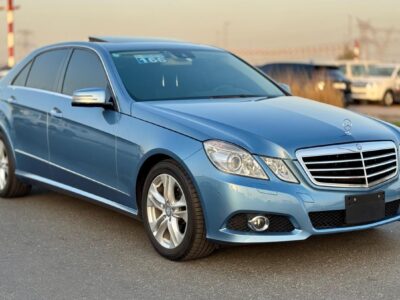 2010 Mercedes-Benz E 350 3.5-liter V6 Engine Blue Black