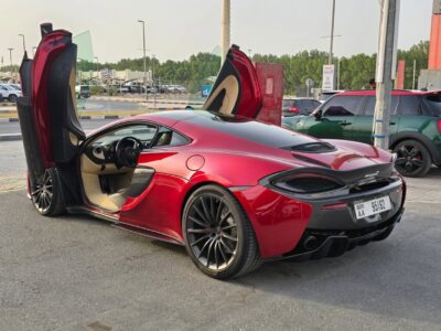 McLaren 570 GT Model 2017 Powerful V8 Twin-Turbo Engine Red Beige