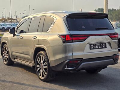 Lexus LX 600 2023 3.4L Twin-Turbo V6 Full Option Grade 1 Silver Black