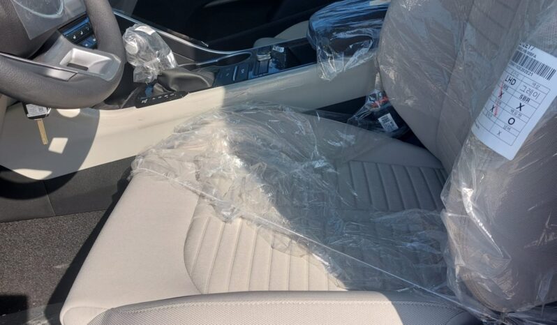 2025 Kia Carnival 3.5L V6 MPI Petrol FWD White Black