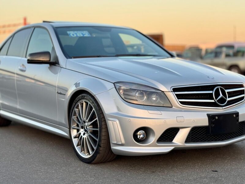 2010 Mercedes C63 AMG 6.2-liter V8 Engine Silver Black