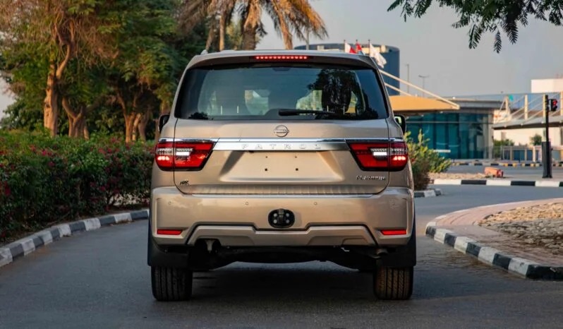 2022 Nissan Patrol SE Platinum 4.0L GCC Spec Gold Red