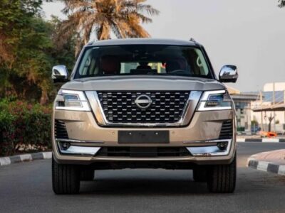 2022 Nissan Patrol SE Platinum 4.0L GCC Spec Gold Red