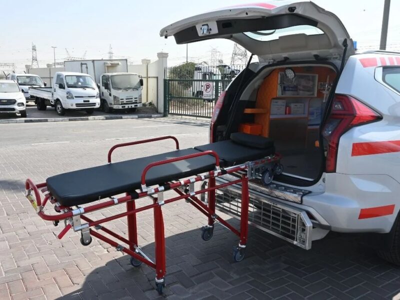 2023 Mitsubishi Pajero MITSUBISHI PAJERO SPORT 2.5L AMBULANCE 4WD A/T White Black