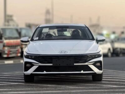 Hyundai Elantra 2025 Hyundai Elentra 1.5L CVT GLX Elite White Black