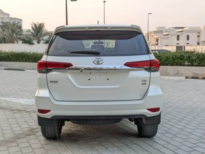 2016 Toyota Fortuner GXR 6 Cylinders Engine White Brown GCC Specs