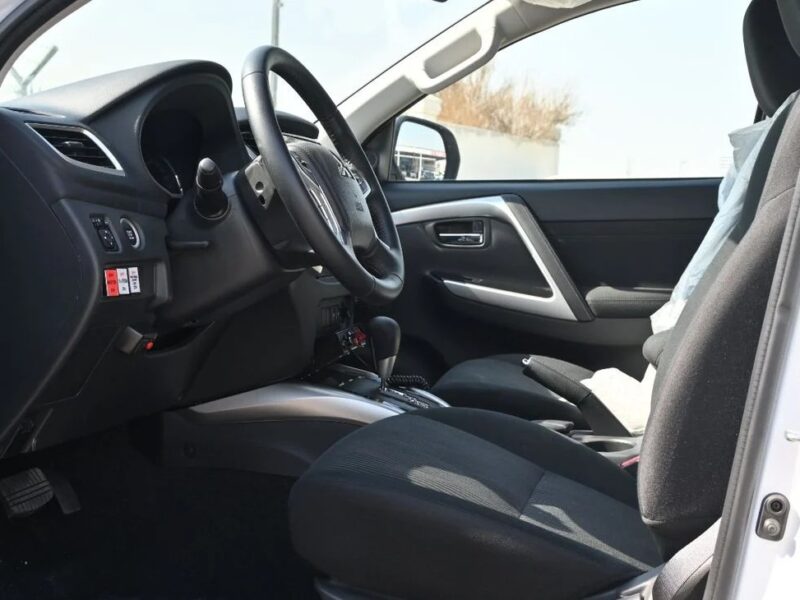 2023 Mitsubishi Pajero MITSUBISHI PAJERO SPORT 2.5L AMBULANCE 4WD A/T White Black