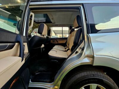 2022 Mitsubishi Pajero GLX 3.0L V6 Engine 4WD Grey Beige GCC Specs