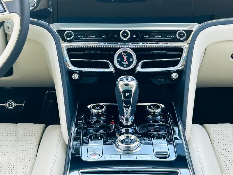 2020 Bentley Flying Spur W12 Neat and Clean Car Blue Beige