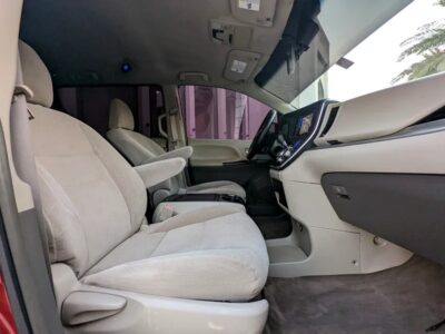 2015 Toyota Sienna LE Mid Option in Perfect Condition Red Beige