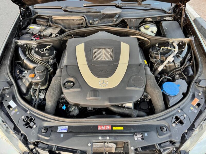 2009 Mercedes-Benz S 550 5.5-liter V8 Engine Black Grey