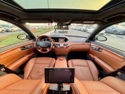2009 Mercedes-Benz S 600 5.5 liters V12 BiTurbo Black Orange