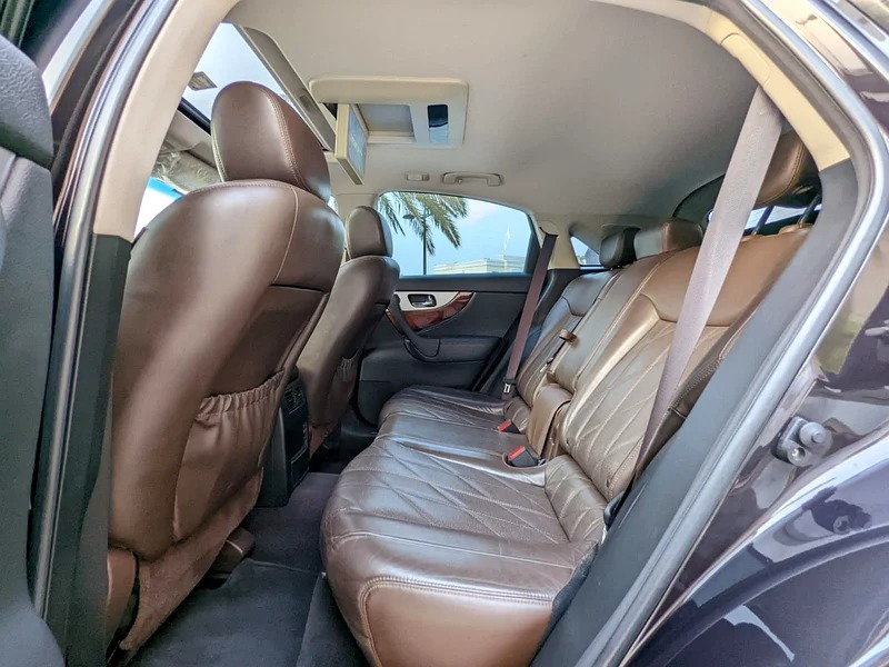2017 Infiniti QX70 Luxury GCC Full Option TOP Premium Condition Brown