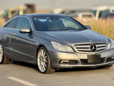 2010 Mercedes-Benz E 350 3.5 Liters V6 Engine Grey Black