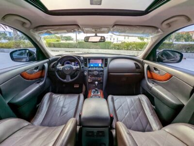 2017 Infiniti QX70 Luxury GCC Full Option TOP Premium Condition Brown