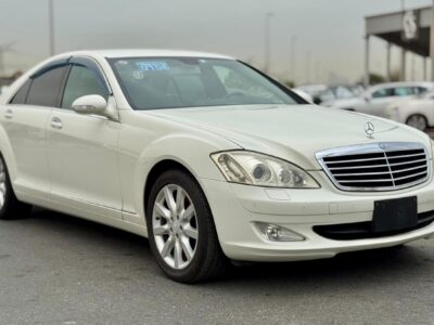 2008 Mercedes-Benz S 350 3.5-liter 6 cylinders Engine White Black