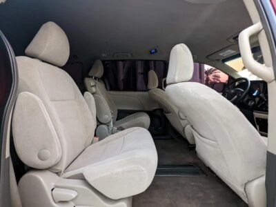 2015 Toyota Sienna LE Mid Option in Perfect Condition Red Beige