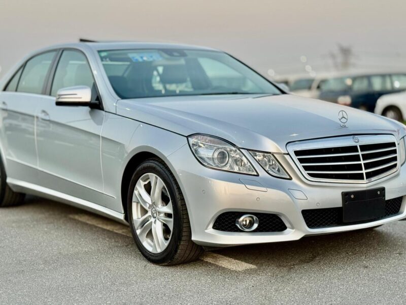 2009 Mercedes-Benz E 350 3.5 Liters V6 Engine Silver Black