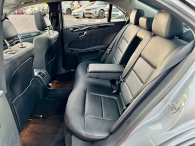 2009 Mercedes-Benz E 350 3.5 Liters V6 Engine Silver Black
