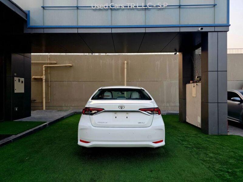 2022 Toyota Corolla XLI GCC 1.6-liter 4 Cylinder Engine White Beige GCC Specs