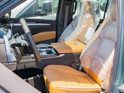 Cadillac Escalade 2025 Cadillac Escalade Premium Luxury 6.2L V8 AT Petrol Green Tan