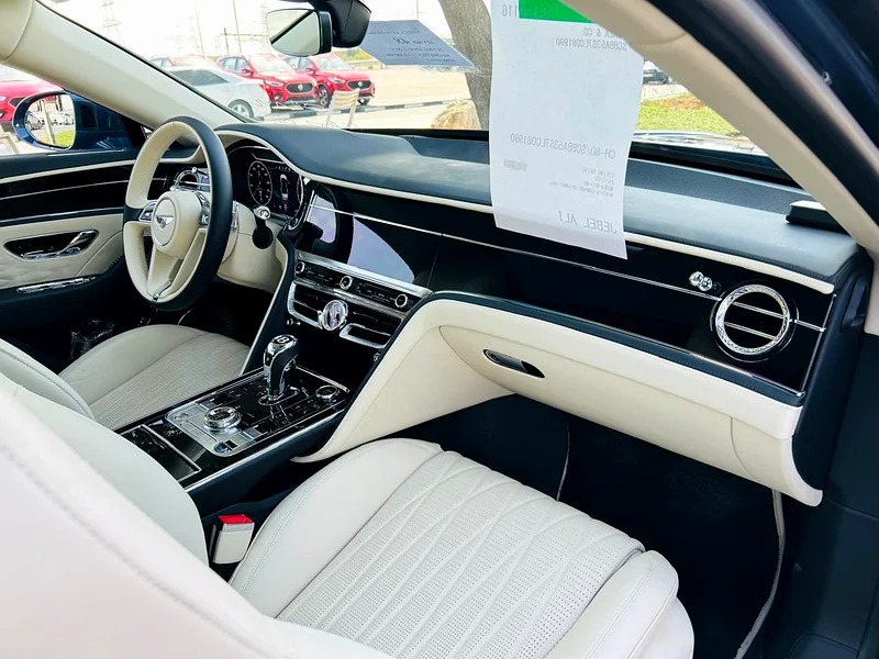 2020 Bentley Flying Spur W12 Neat and Clean Car Blue Beige