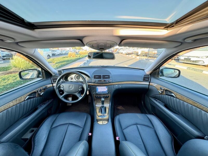 2008 Mercedes-Benz E 550 5.5-liter V8 Engine Petrol Black