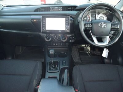 2022 Toyota Hilux S GLX Limited 2.8 litre 4 Cylinder AT RHD White Black
