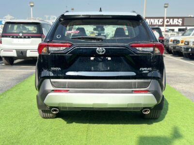 2025 Toyota RAV 4 2.5L 4 Cylinder Engine Black White Adventure GCC