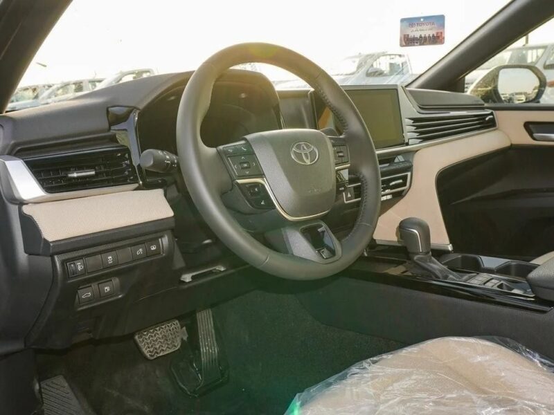 2025 Toyota Camry LE HEV 2.5L 4 Cylinder Engine Hybrid White Beige