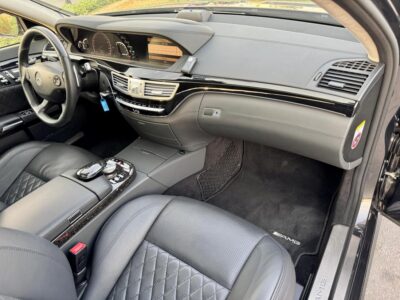 2008 Mercedes-Benz S 65 AMG 6.0 liters V12 Engine Black