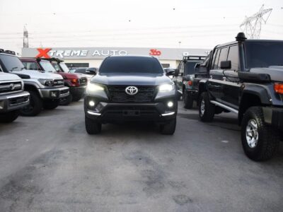 2017 Toyota Fortuner 2.8 litre 4 Cylinder Engine RHD Grey Brown