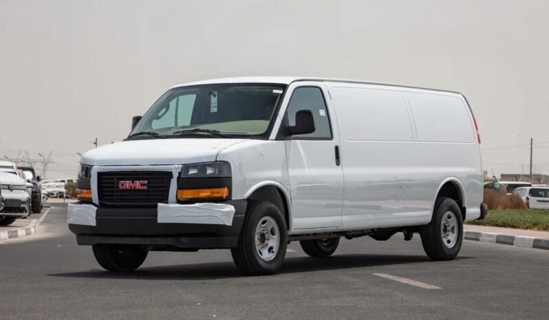 Heavy-Duty 2025 GMC Savana 2500 EXT Cargo 6.6L V8 GCC Spec White Grey