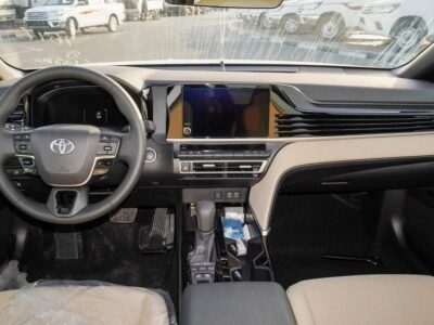 2025 Toyota Camry LE HEV 2.5L 4 Cylinder Engine Hybrid White Beige