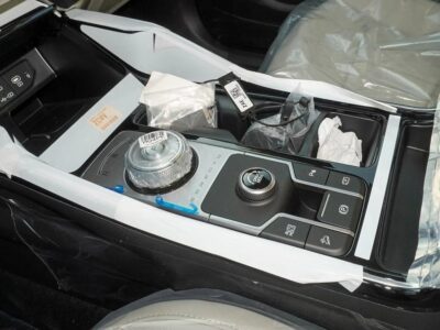 2025 Kia Sorento 3.5 litre V6 Engine White Beige GCC Specs