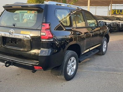 2023 Toyota Prado 2.7L 4WD PETROL Black Beige GCC Specs
