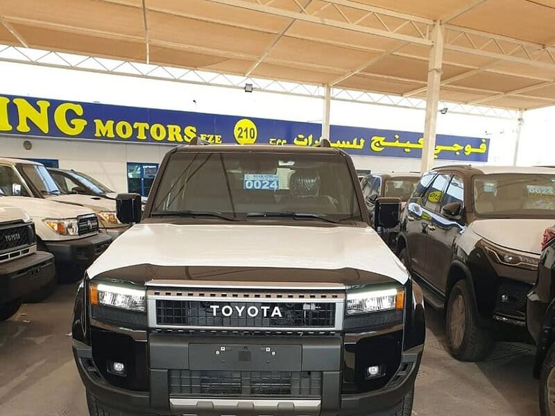 2024 Toyota Prado 2.7 litre 4 Cylinder Engine PETROL BLACK